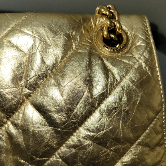 Authentic Balenciaga 2024 Crush Medium Chain Bag - Picture 9 of 11